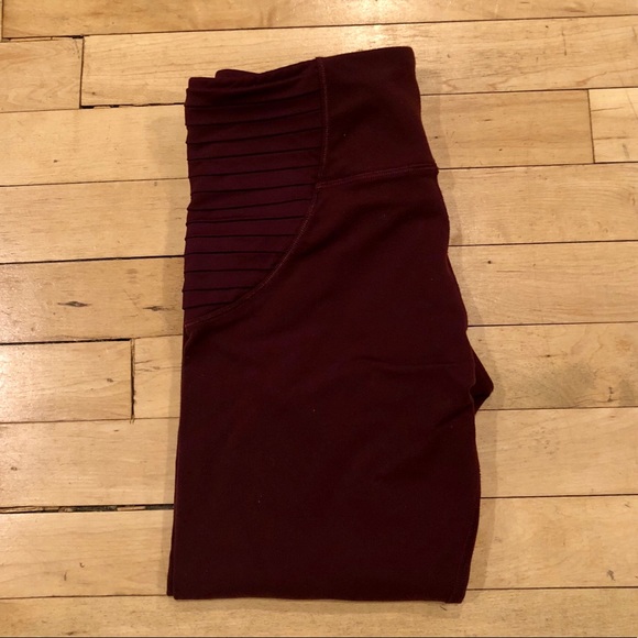 lululemon athletica Pants - Lululemon Maroon Crops